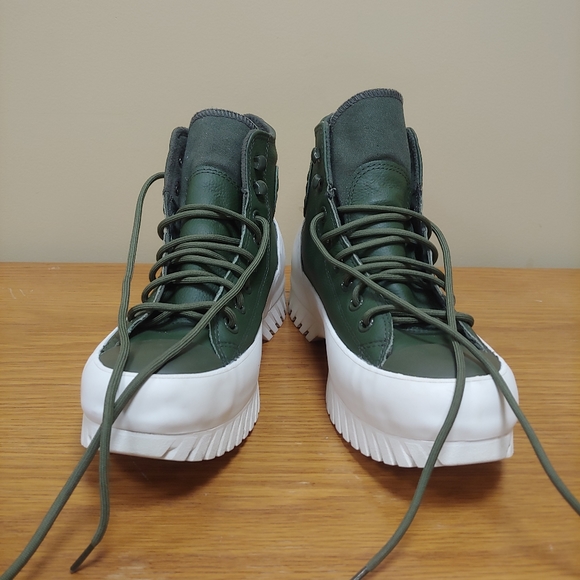 Converse Women's Chuck Taylor All Star Lugged Winter2.0 High Top Green Sneaker - Picture 2 of 11